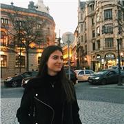 Bióloga y profesora de ESO, Bachiller y FP